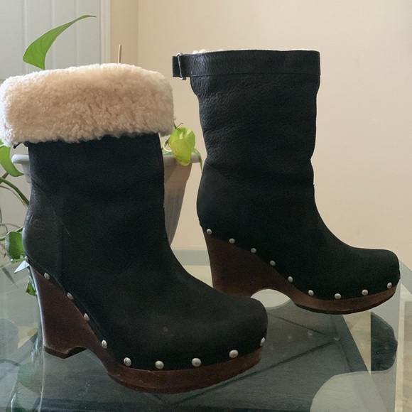 UGG Carnagie Wedge Clog Boots - Picture 2 of 14